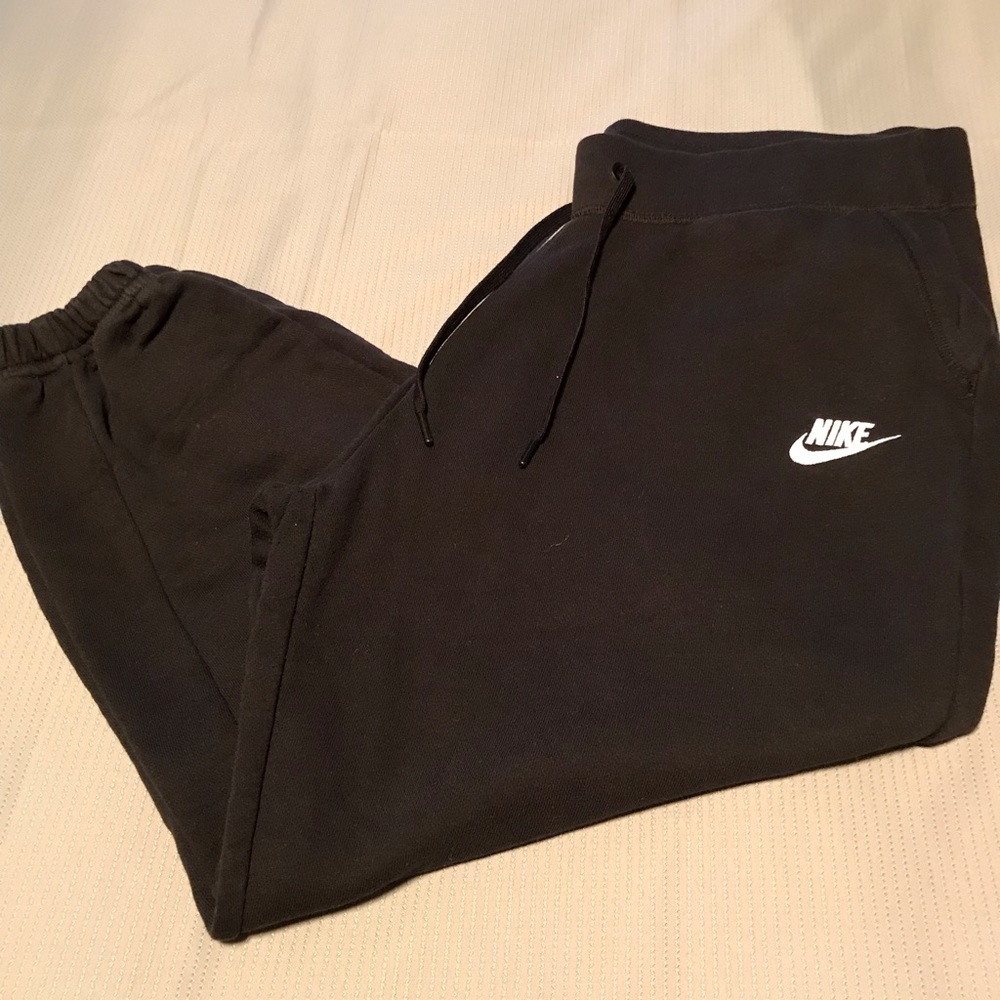Women’s Nike Capris